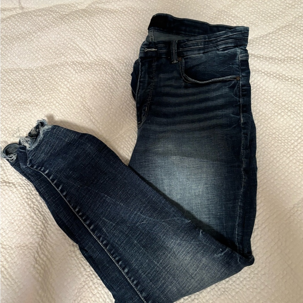 Buckle Black Cropped Ankle Jeans with Vintage Distressing